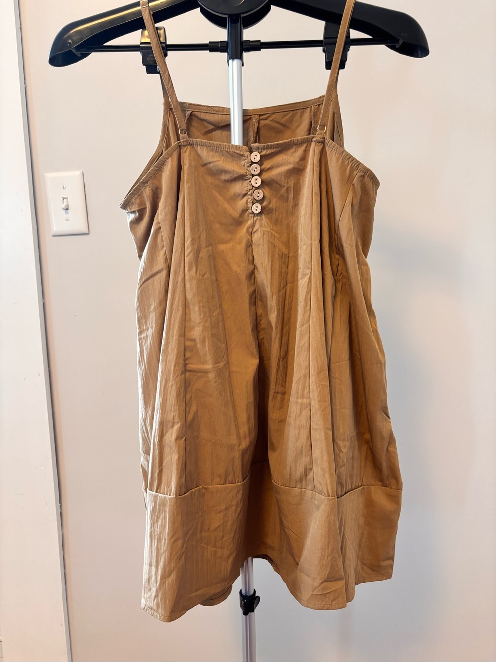 Womens Tan Sleeveless Button-Front Mini Dress